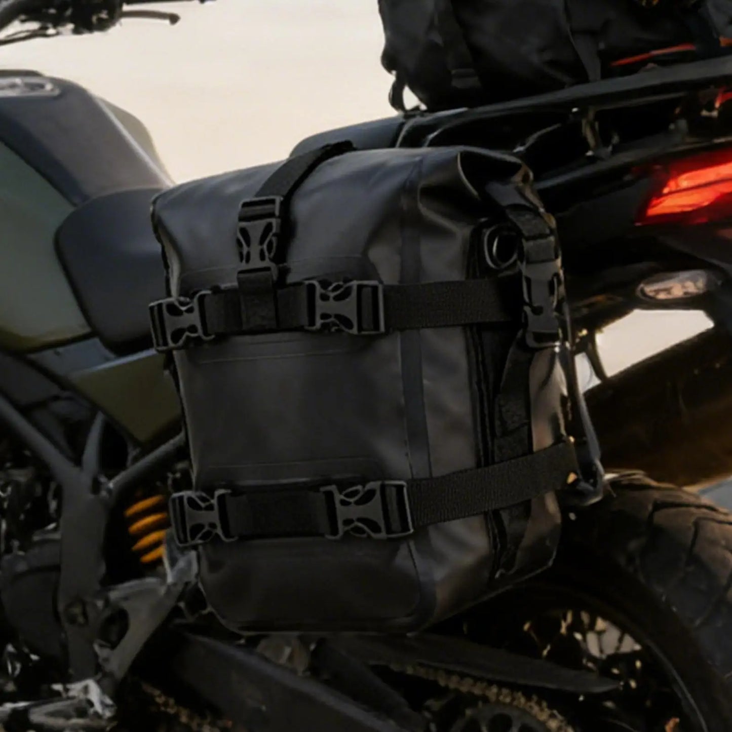 Motorcycle Tail Bag Weatherproof Motorbike Duffel Pannier Motorcycle Luggage Pack For Short Trips Travel Adventures Urban